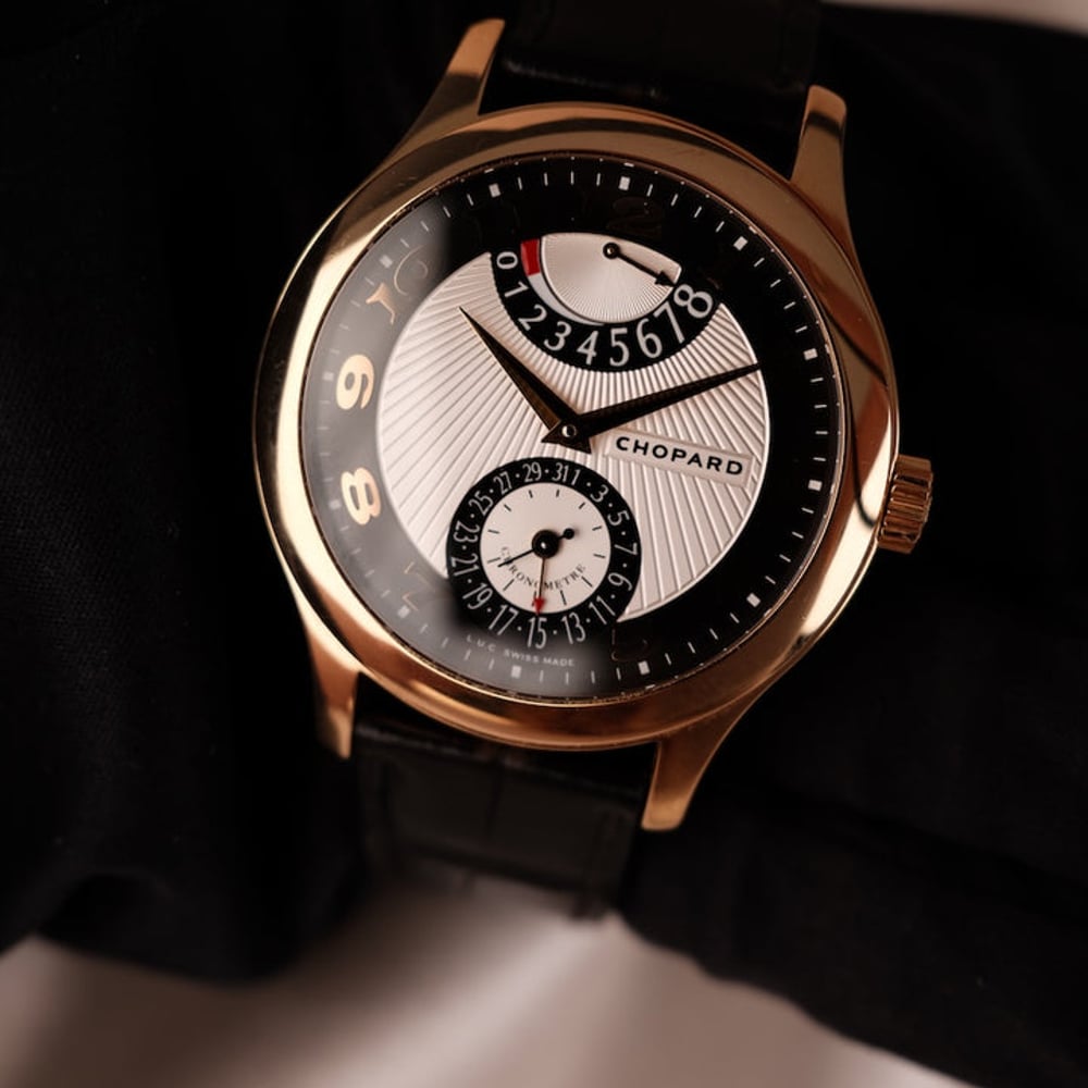 watch image