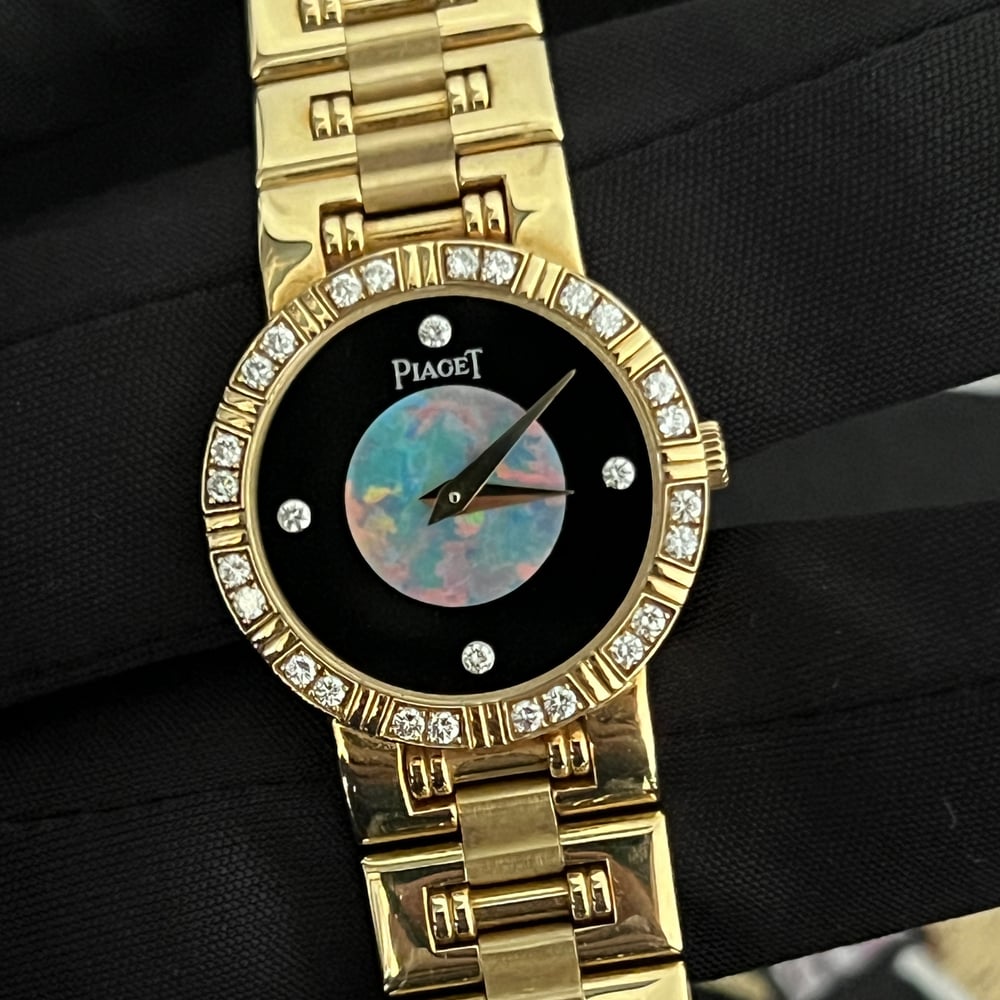 watch image