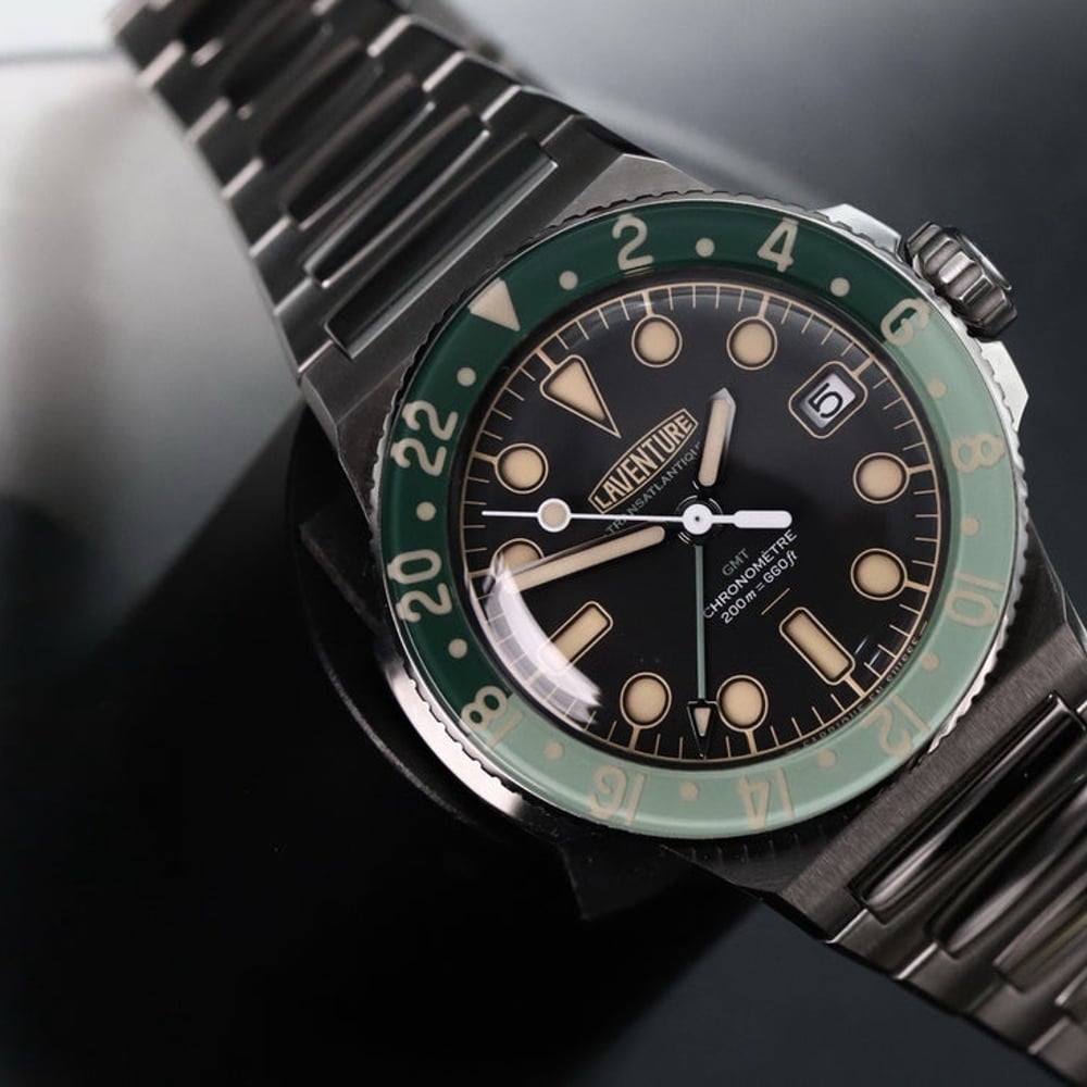 watch image