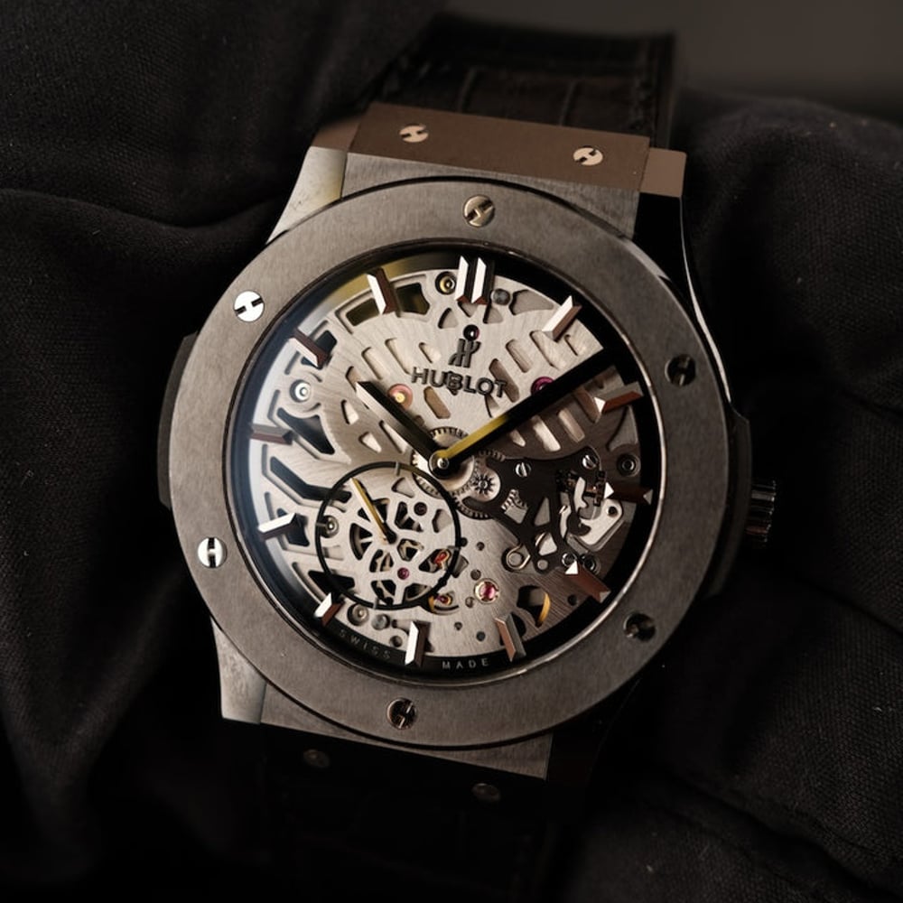 watch image