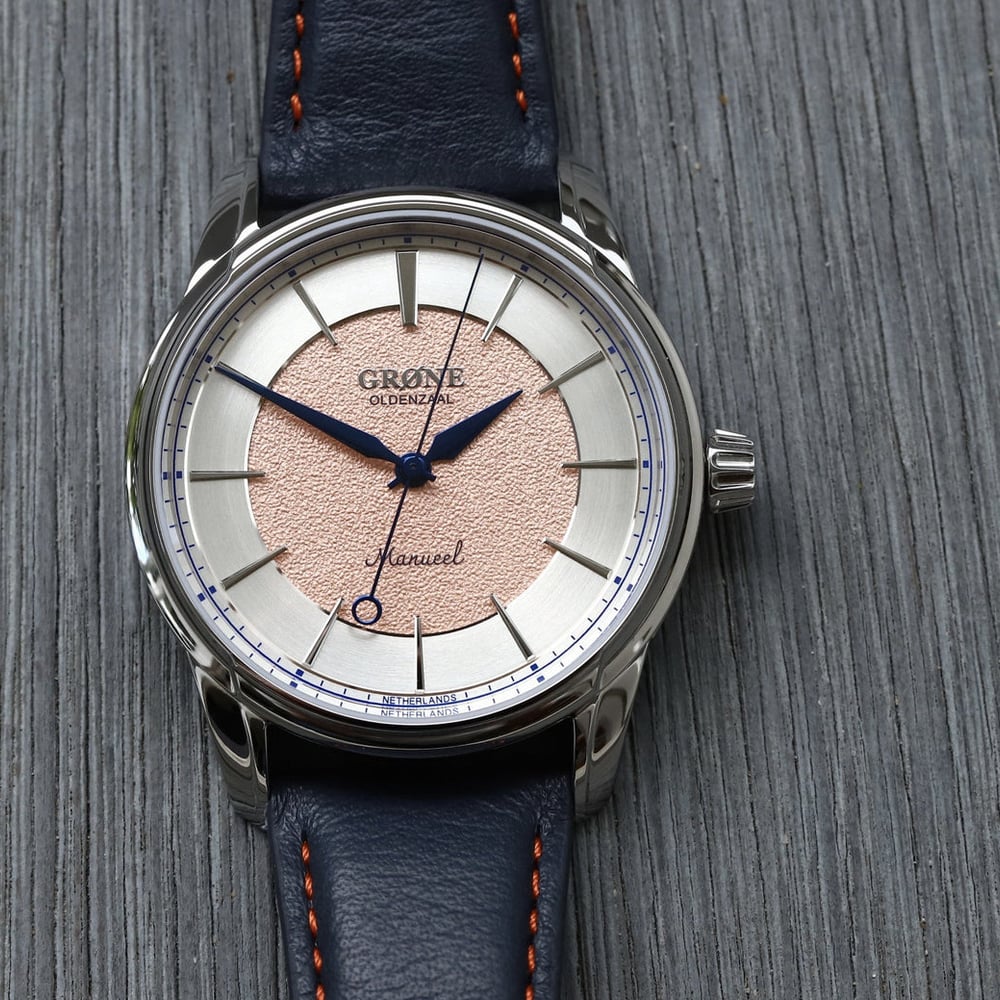 watch image