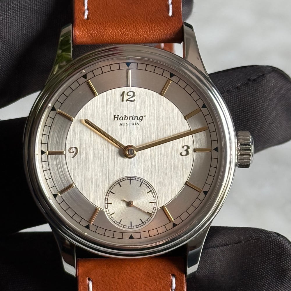watch image