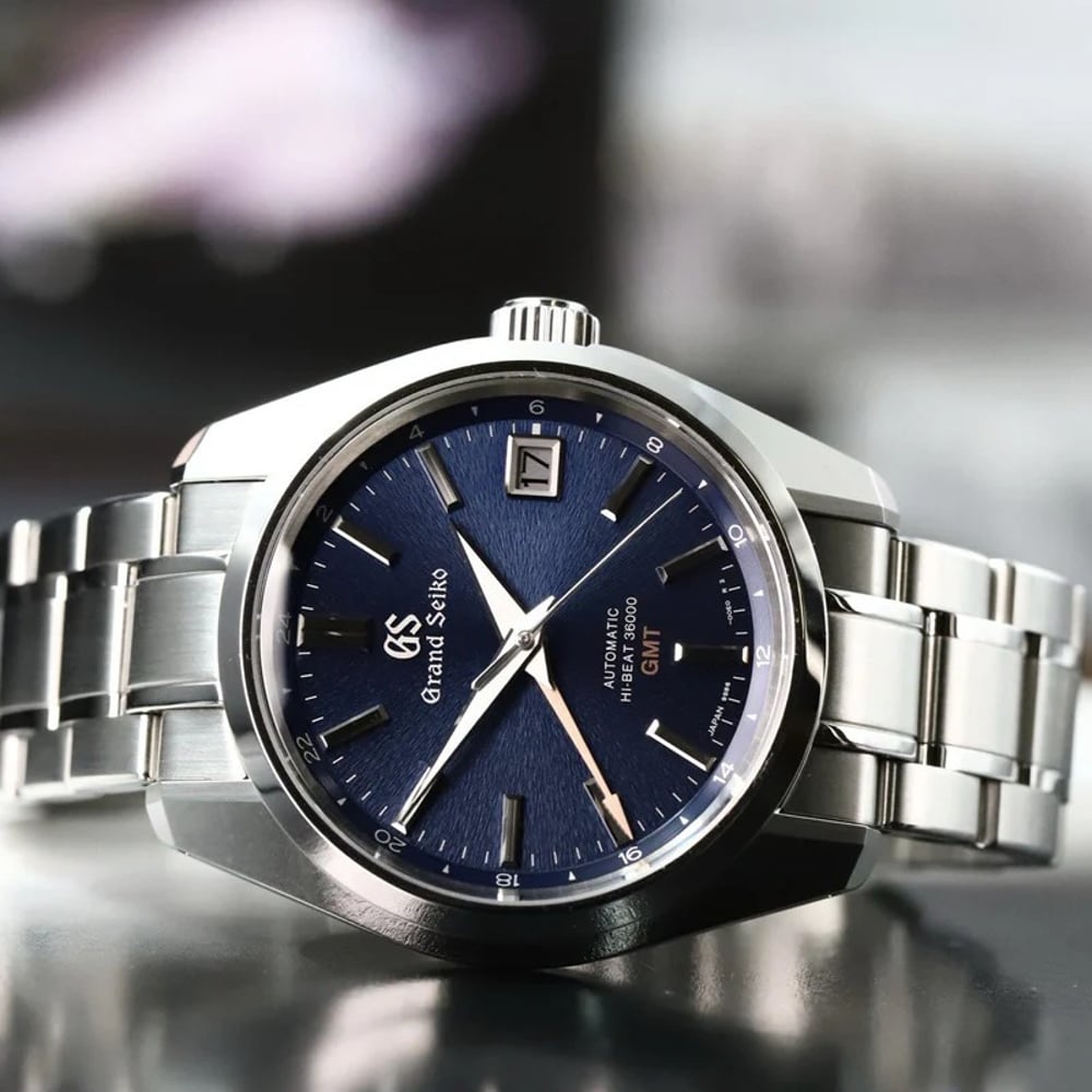 watch image